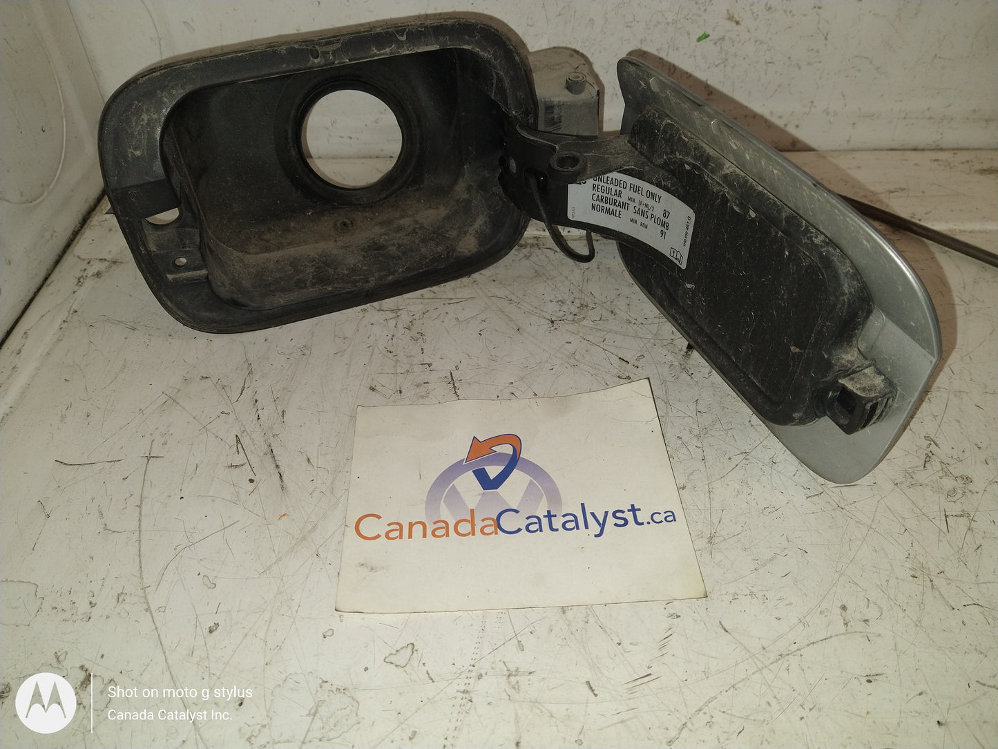B7 Fuel DOOR LA7W