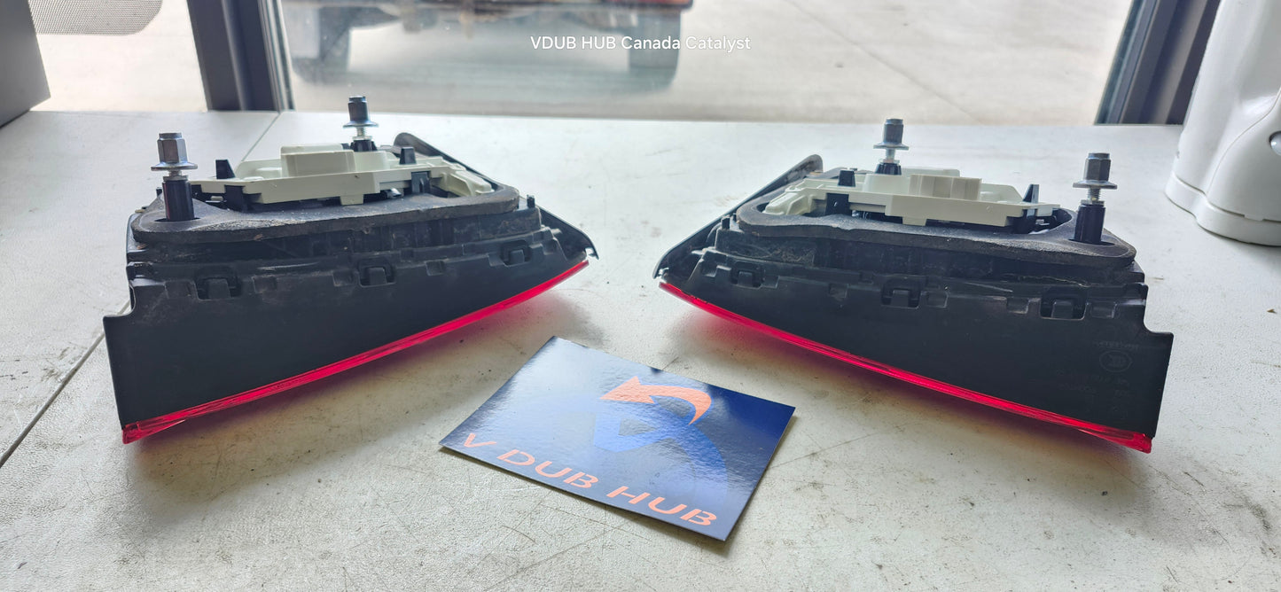 MK6.5 Tail Light Set