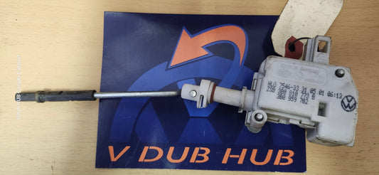 MK4 B5.5 Fuel Door Actuator 3B0959782