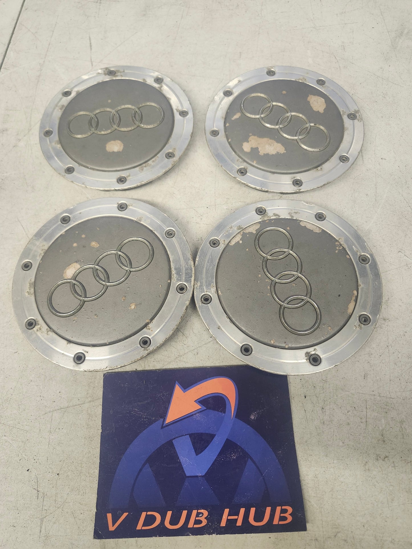 Wheel Center Cap Set AUDI 4B0601165A