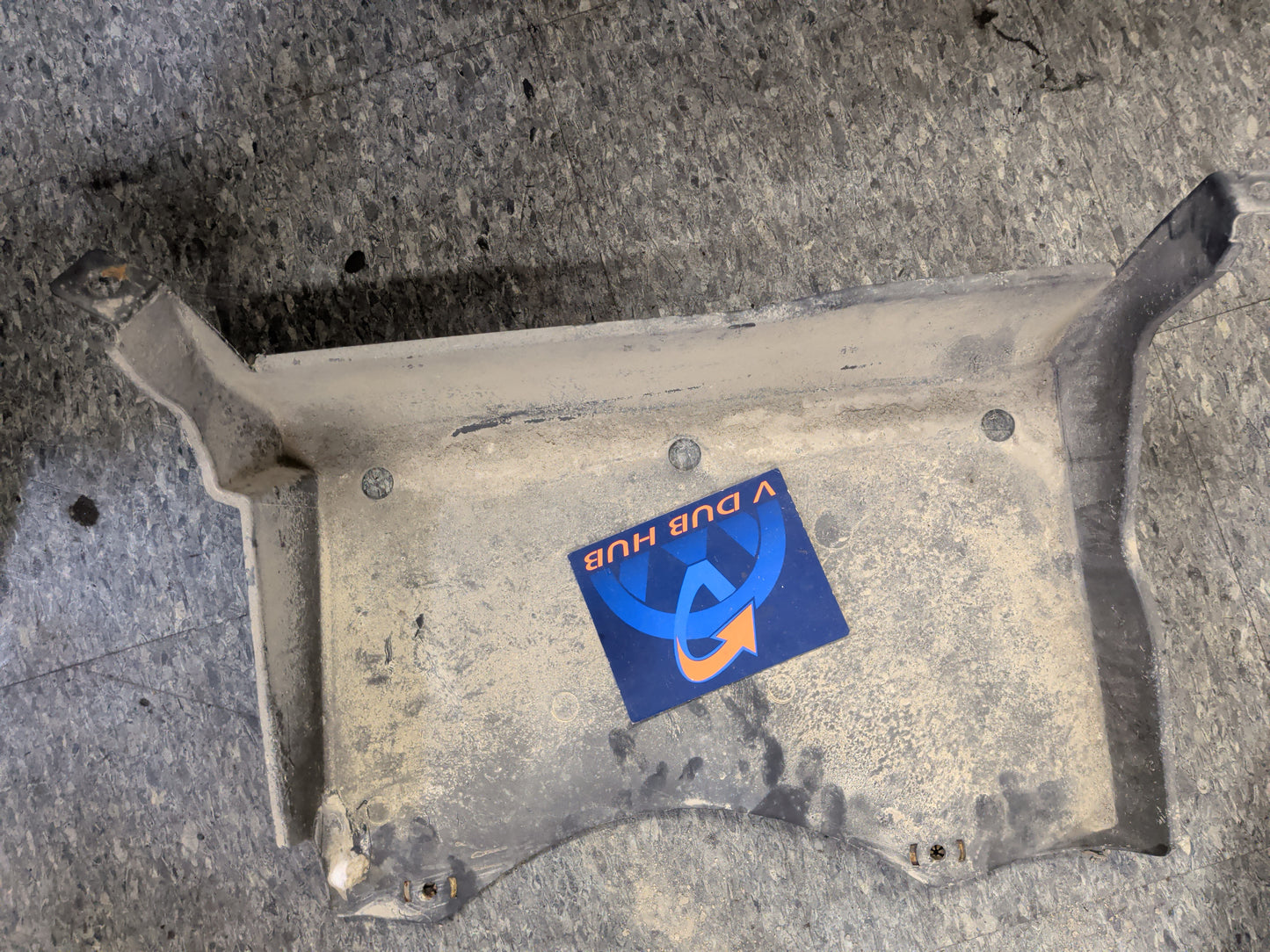 Mk4 plastic under car 1J0825201A