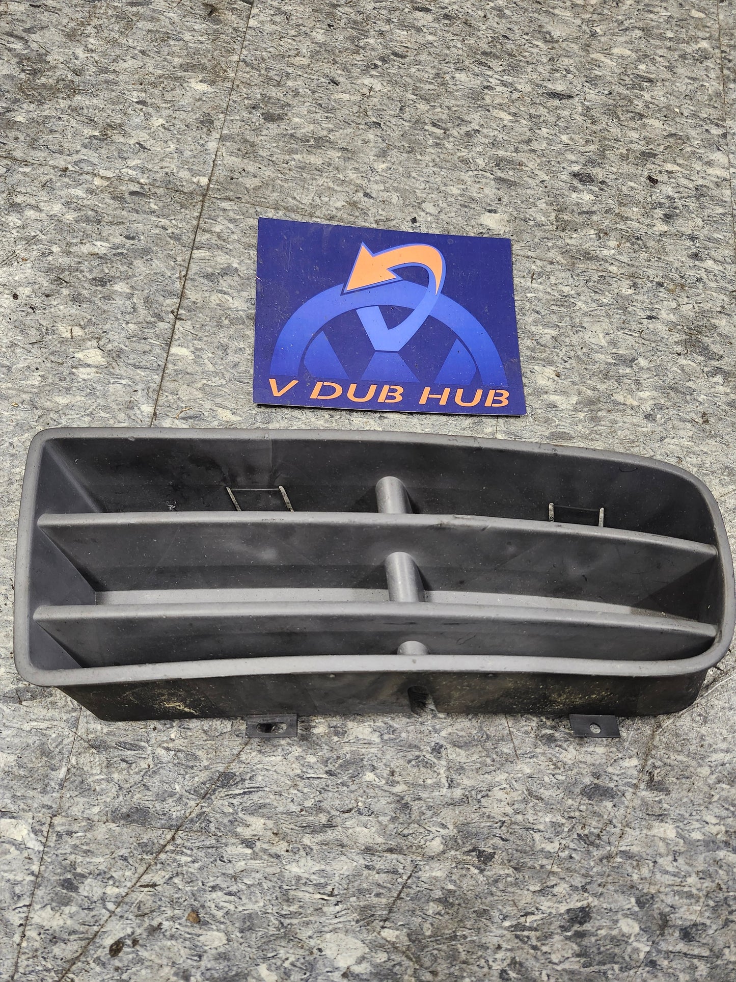 Cabrio mk3.5 driver lower grille