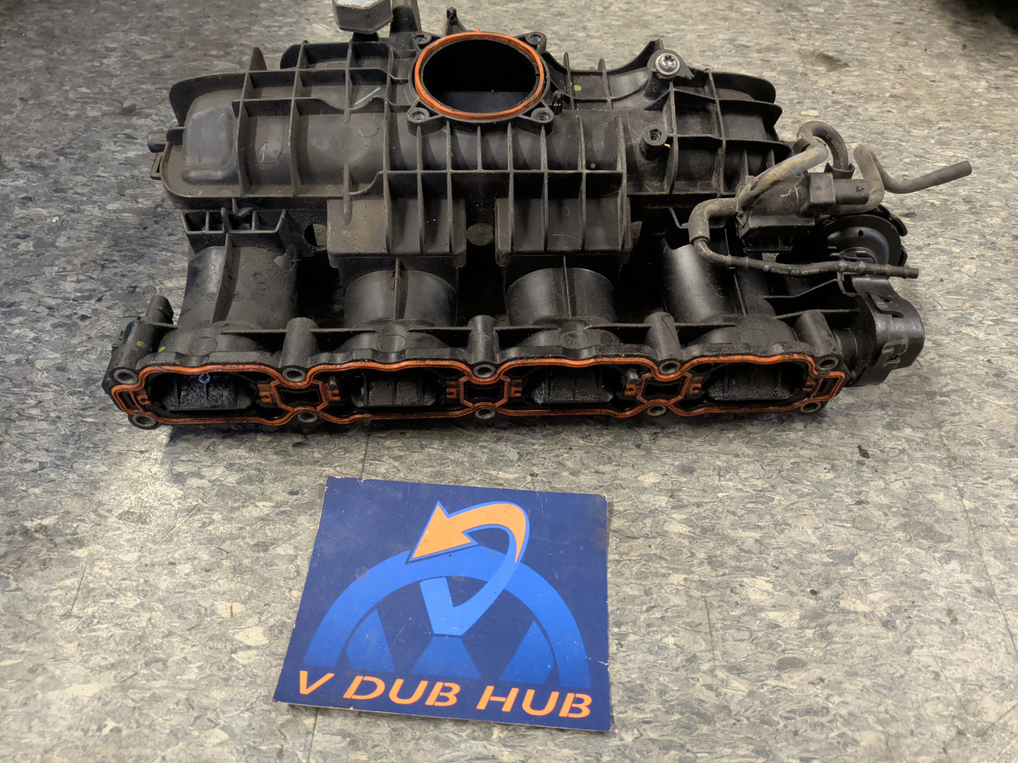 1.8T / 2L INTAKE manifold 06L133201FB