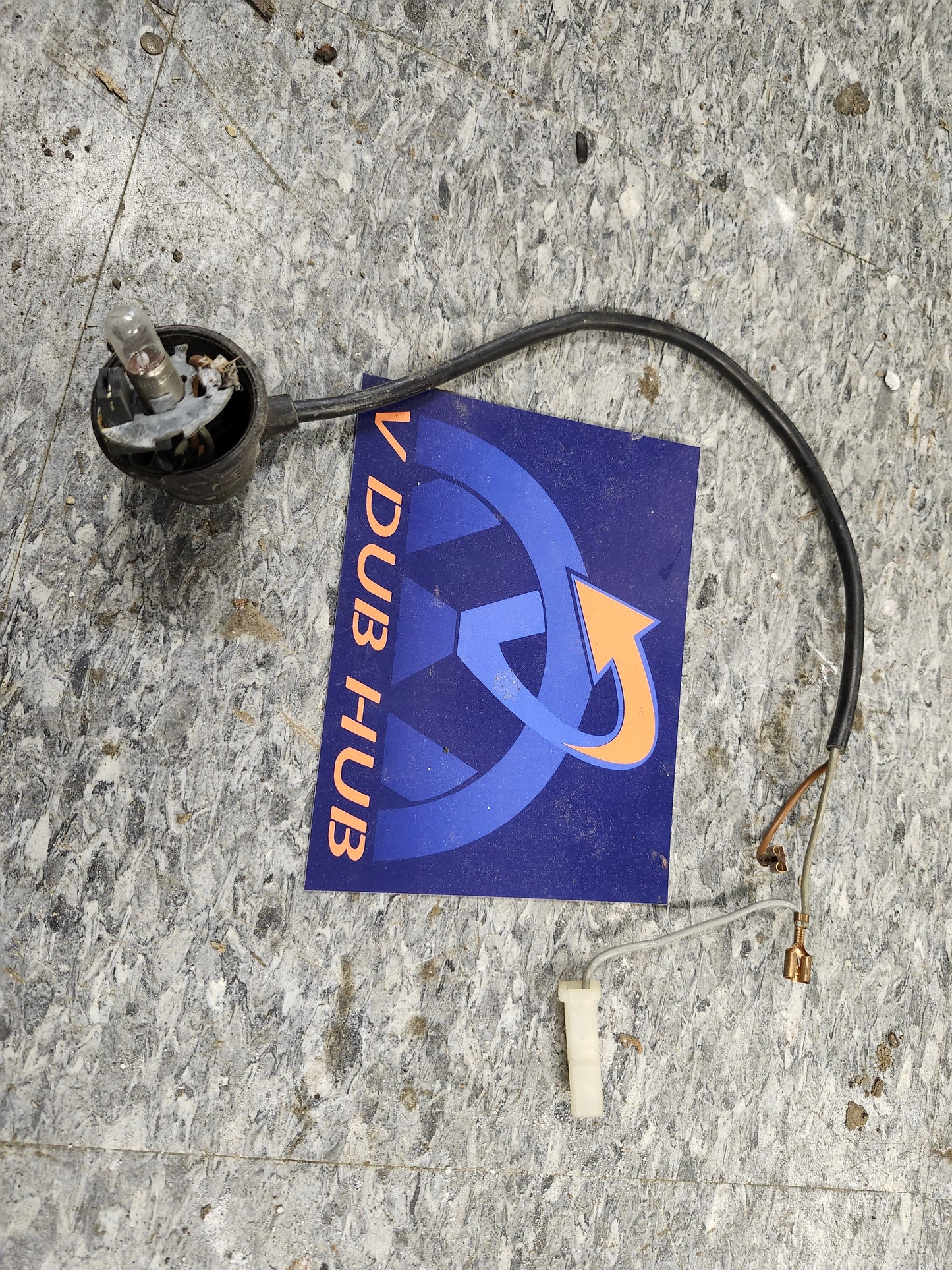 Cabriolet rear red marker light wiring