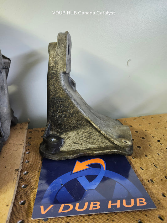 MK3 Manual Transmission Mount Bracket 1HM199354