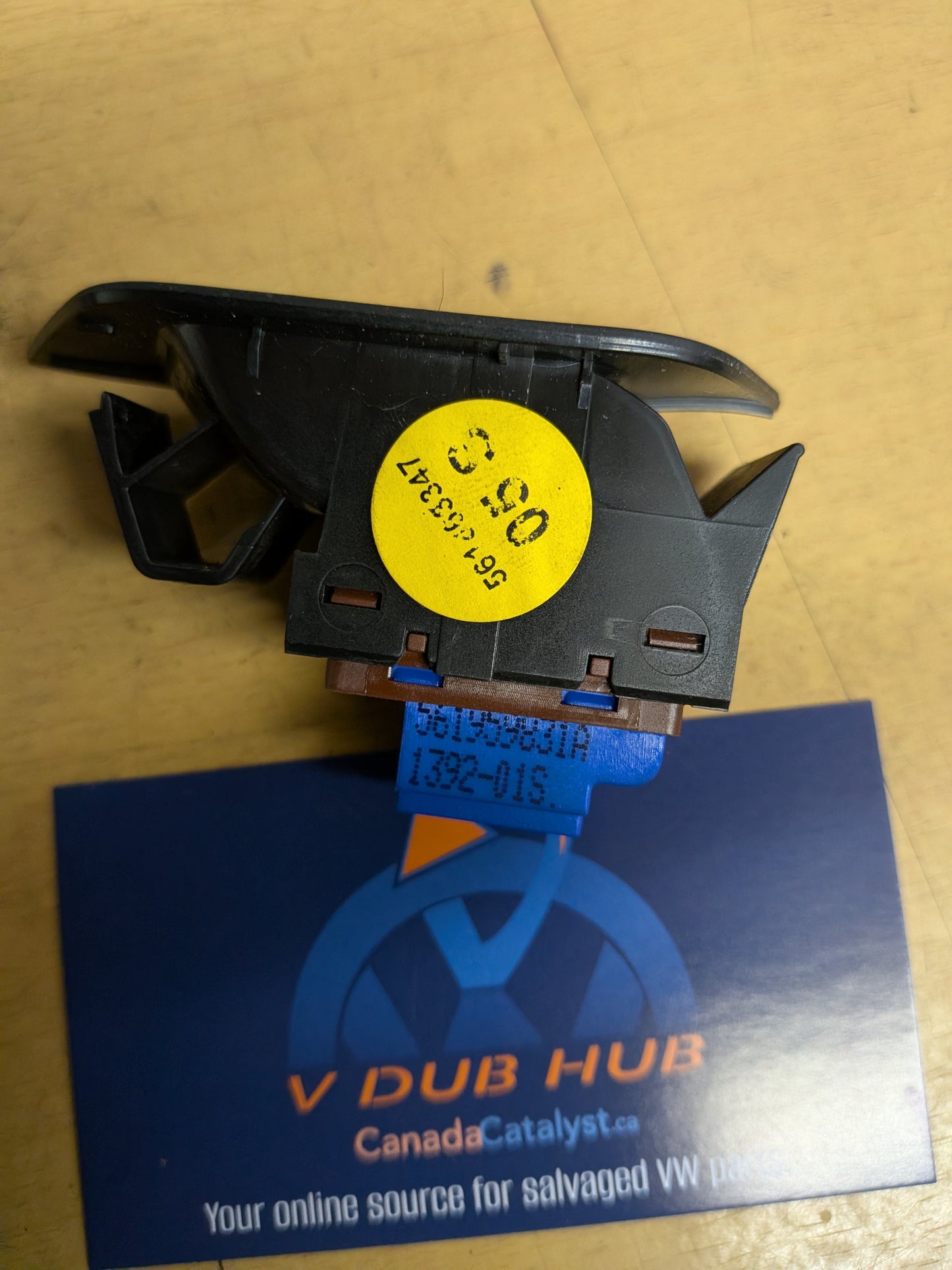 B7 trunk release switch 561863349