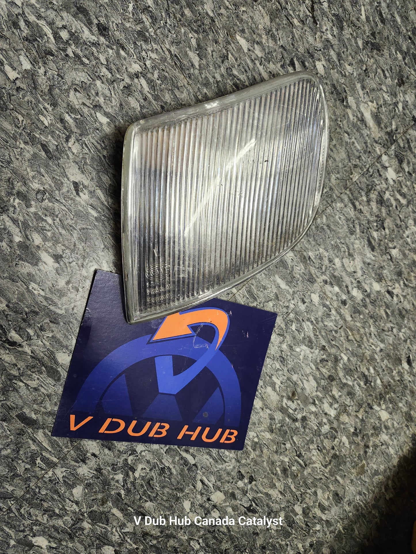 B4 passat front reflector lens