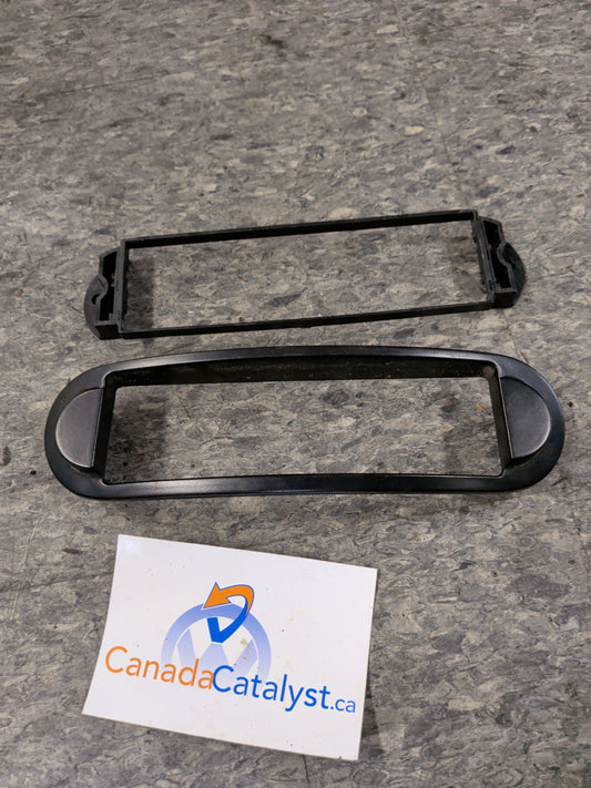 New Beetle Aftermarket Radio FACE PLATE