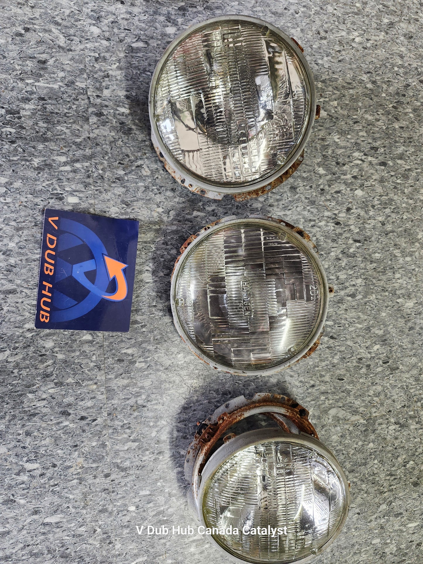 Cabriolet headlight / holder