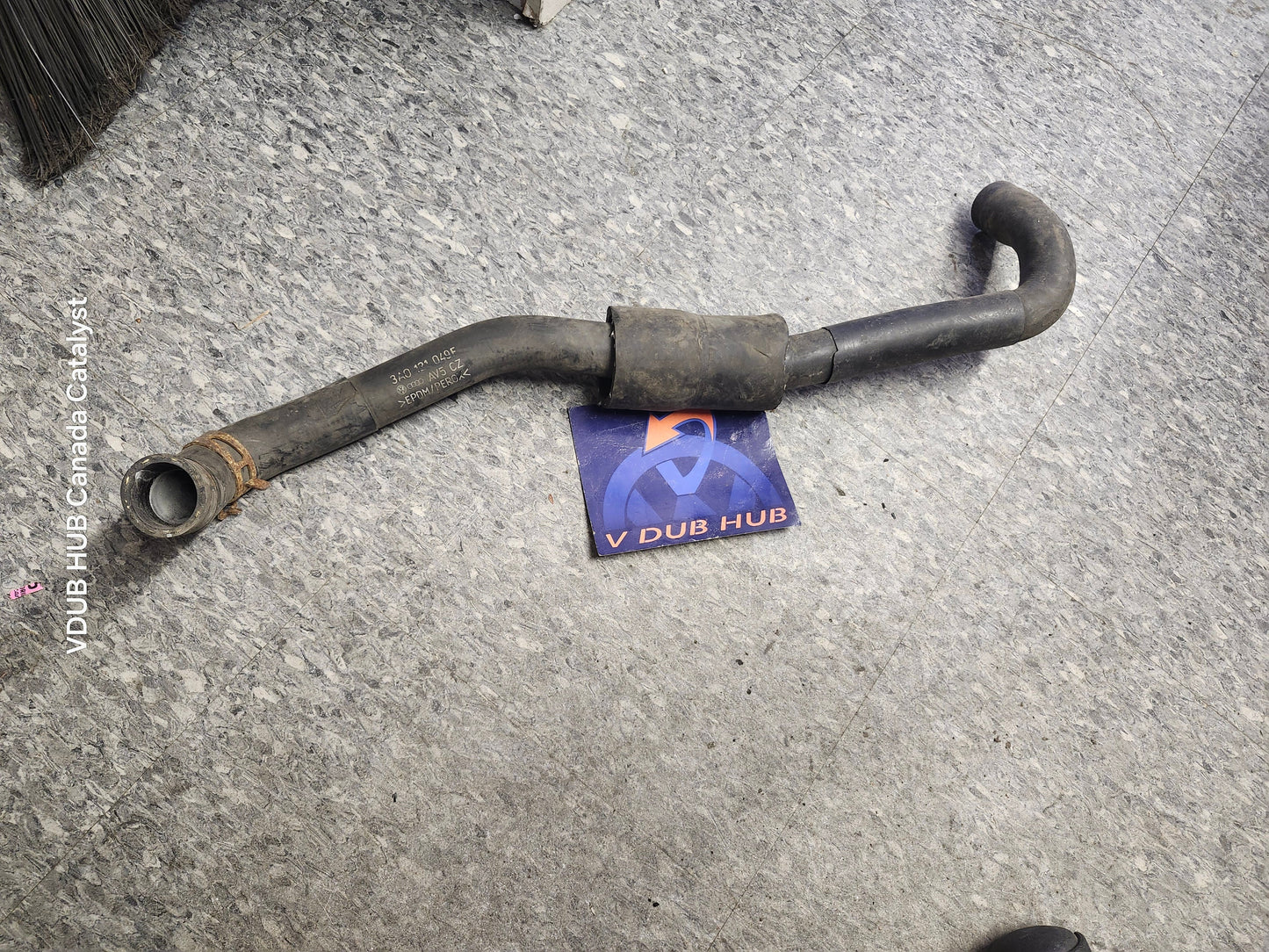 B4 LOWER COOLANT HOSE 3A0121049F