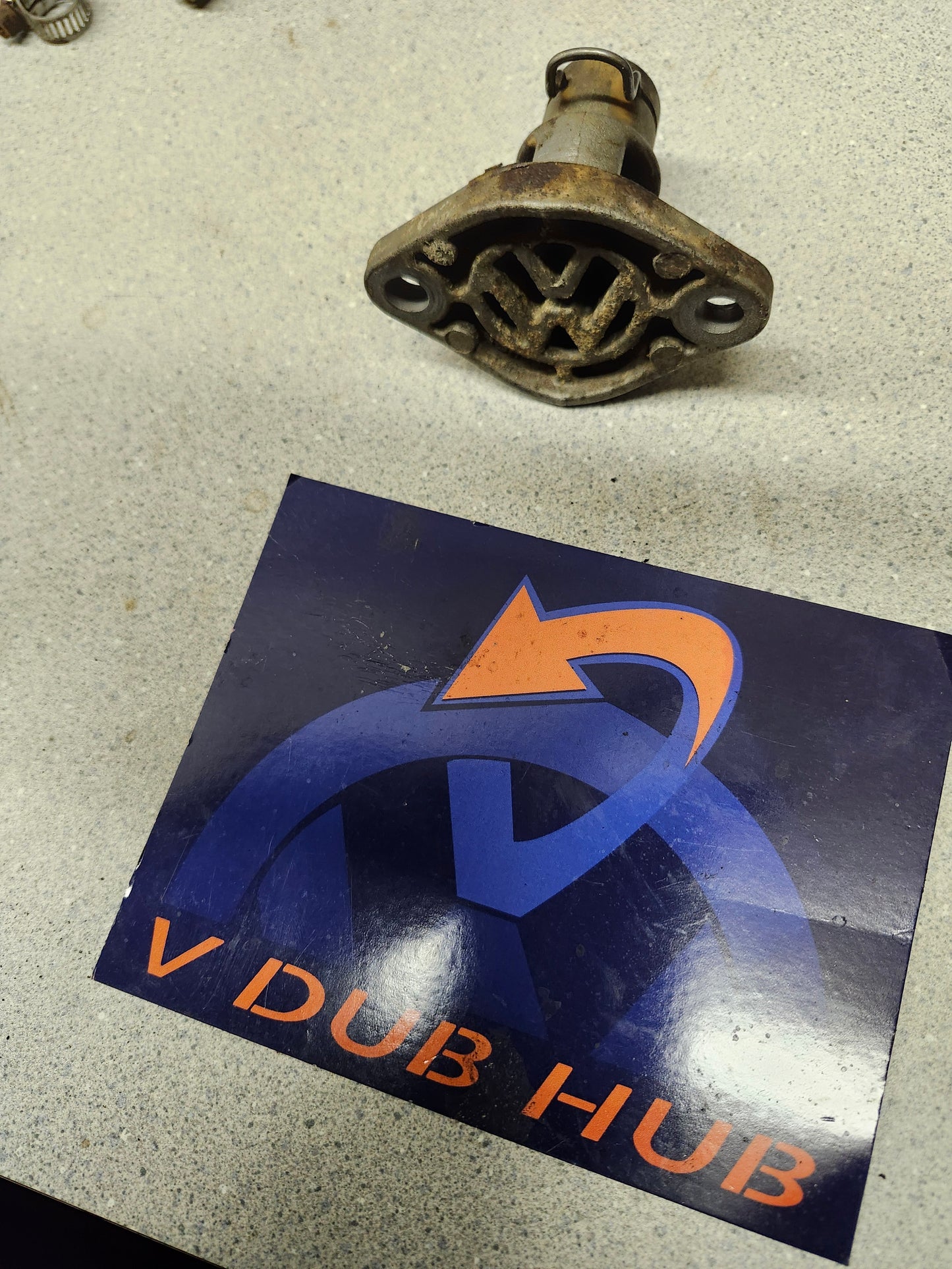 02J bottom shift tower holder, clip