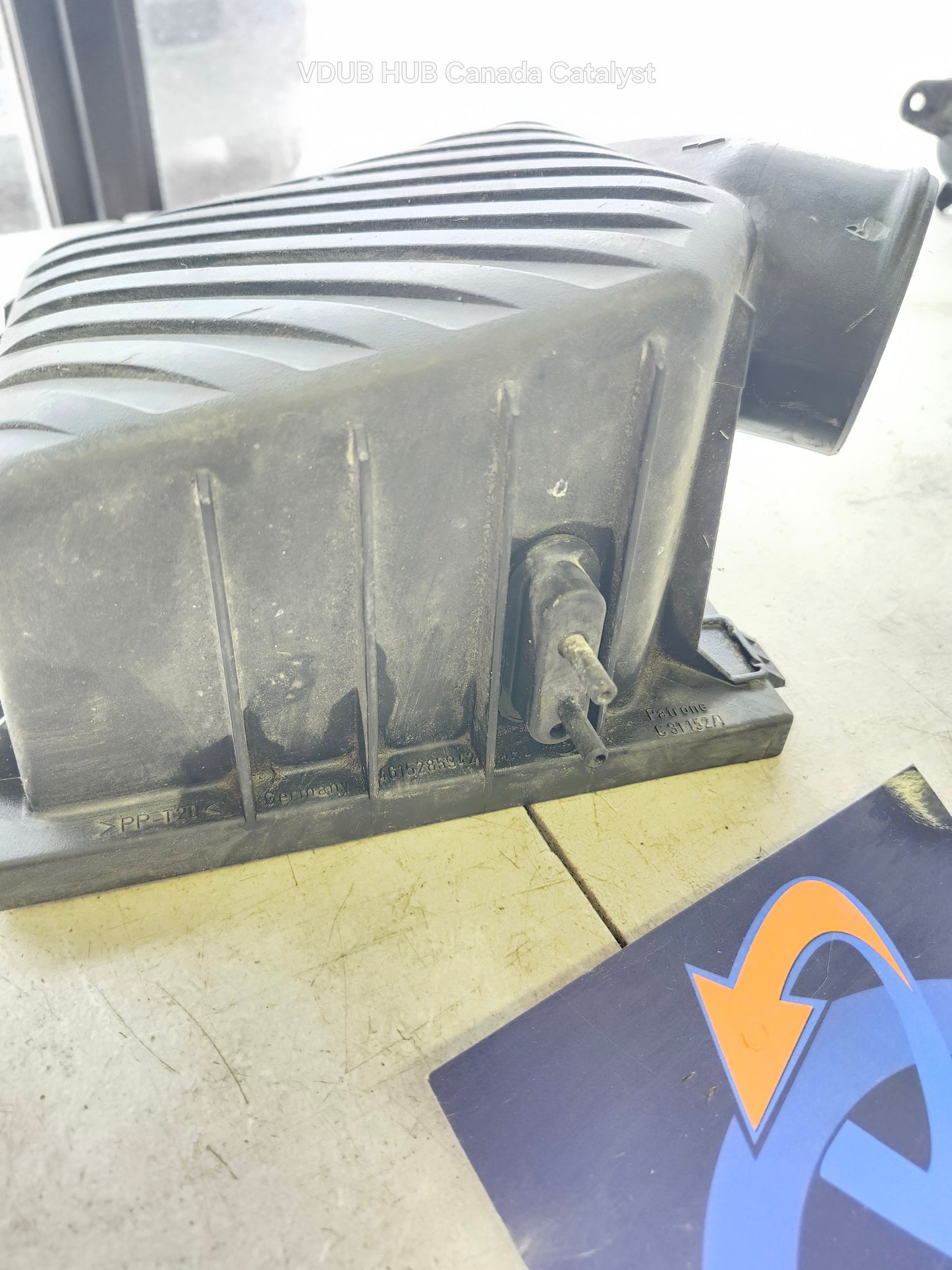 B3 AIR FILTER COVER BOX 4615285942