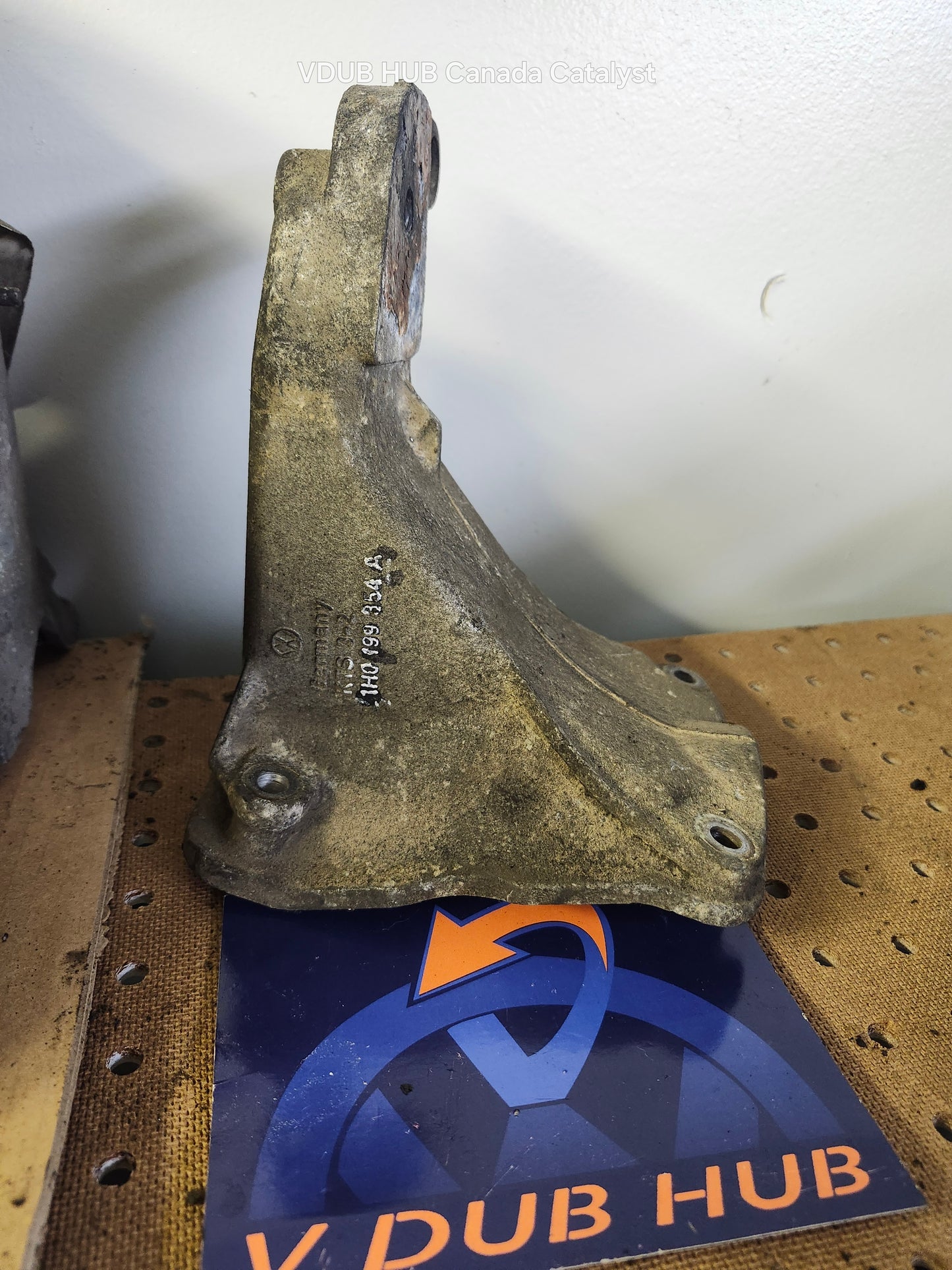 MK3 ENGINE MOUNT 1H0199354A