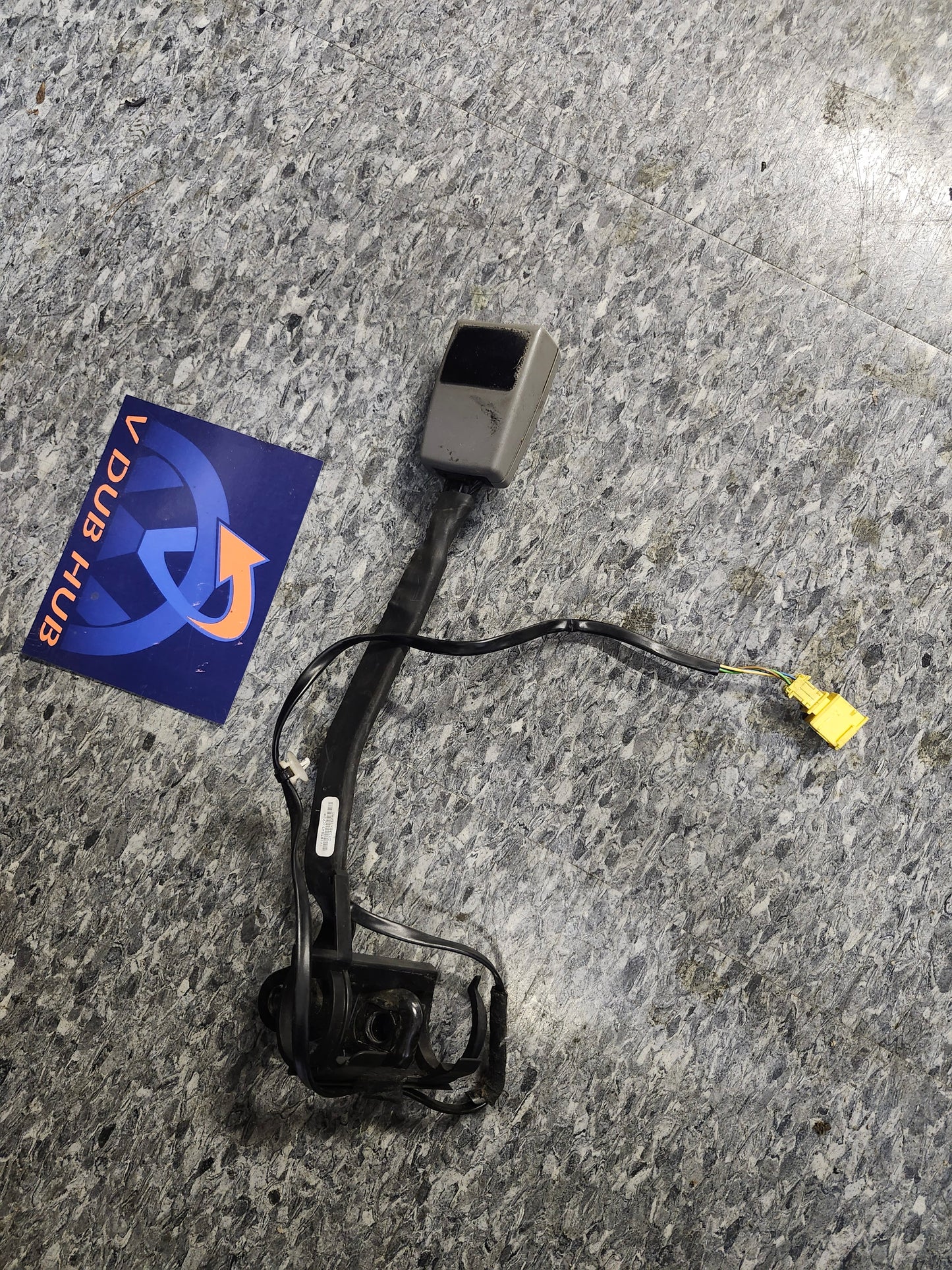 MK4 grey, 2 Door, 4 Wire, Driver SEAT BELT BUCKLE clasp