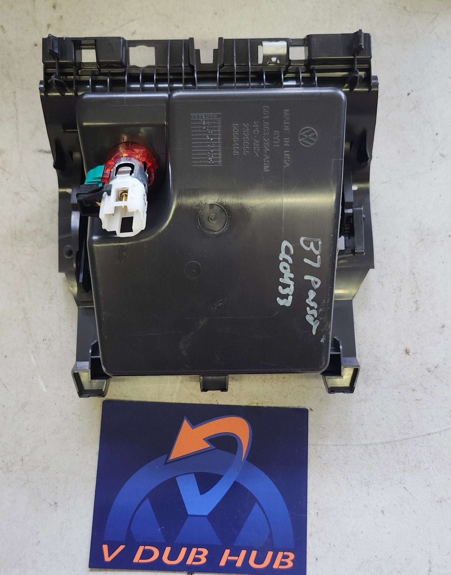 B7 charge station and storage