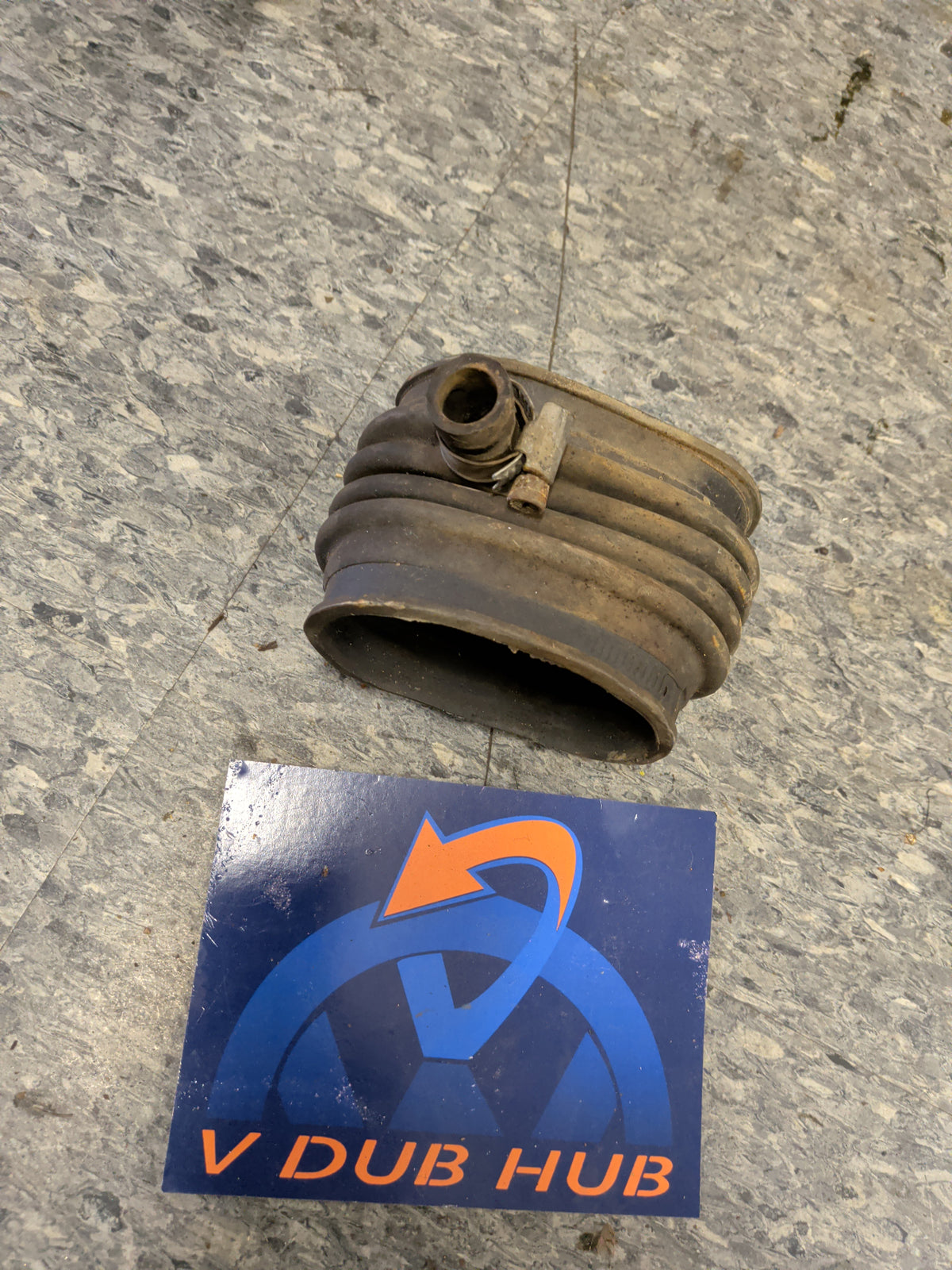 Mk1 rubber intake boot 067133649