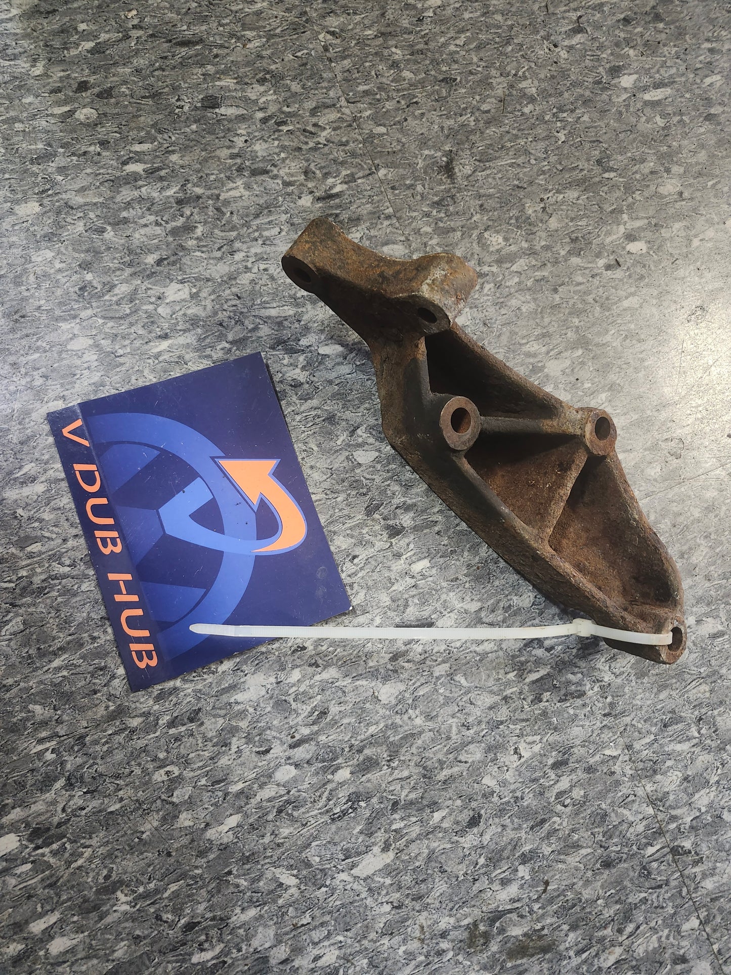 T4 transmission bracket