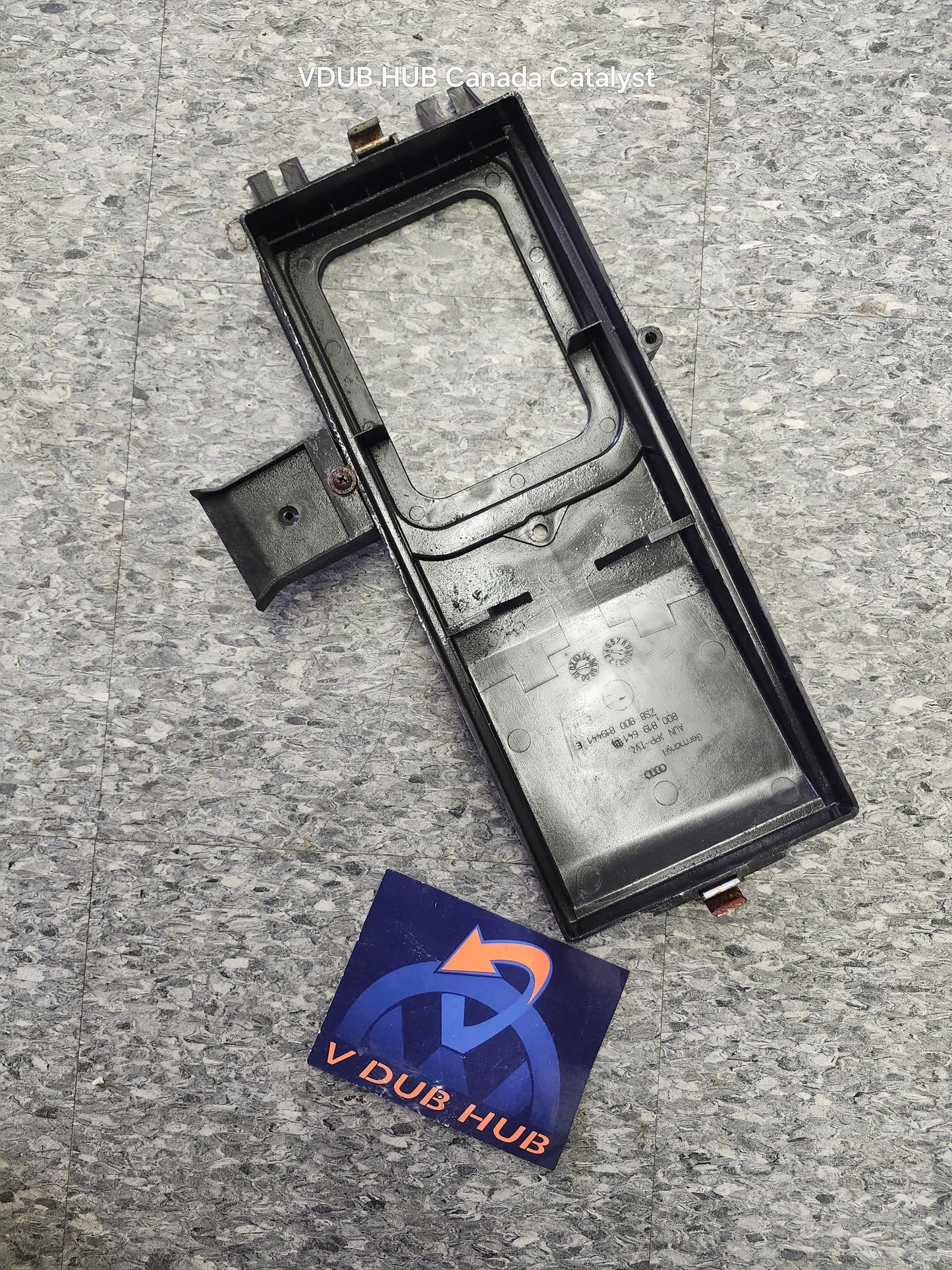 B5 cabin air filter housing 8D0819641B
