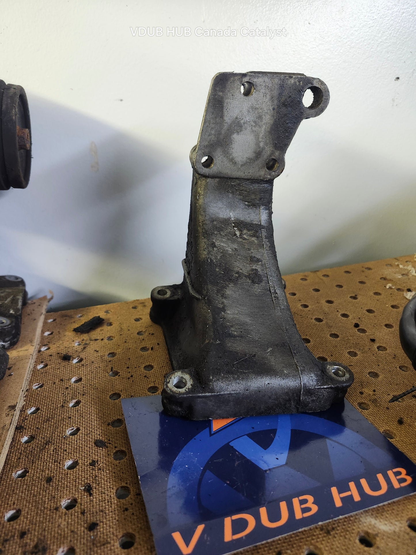 MK2 Side mount BRACKET 191199354A