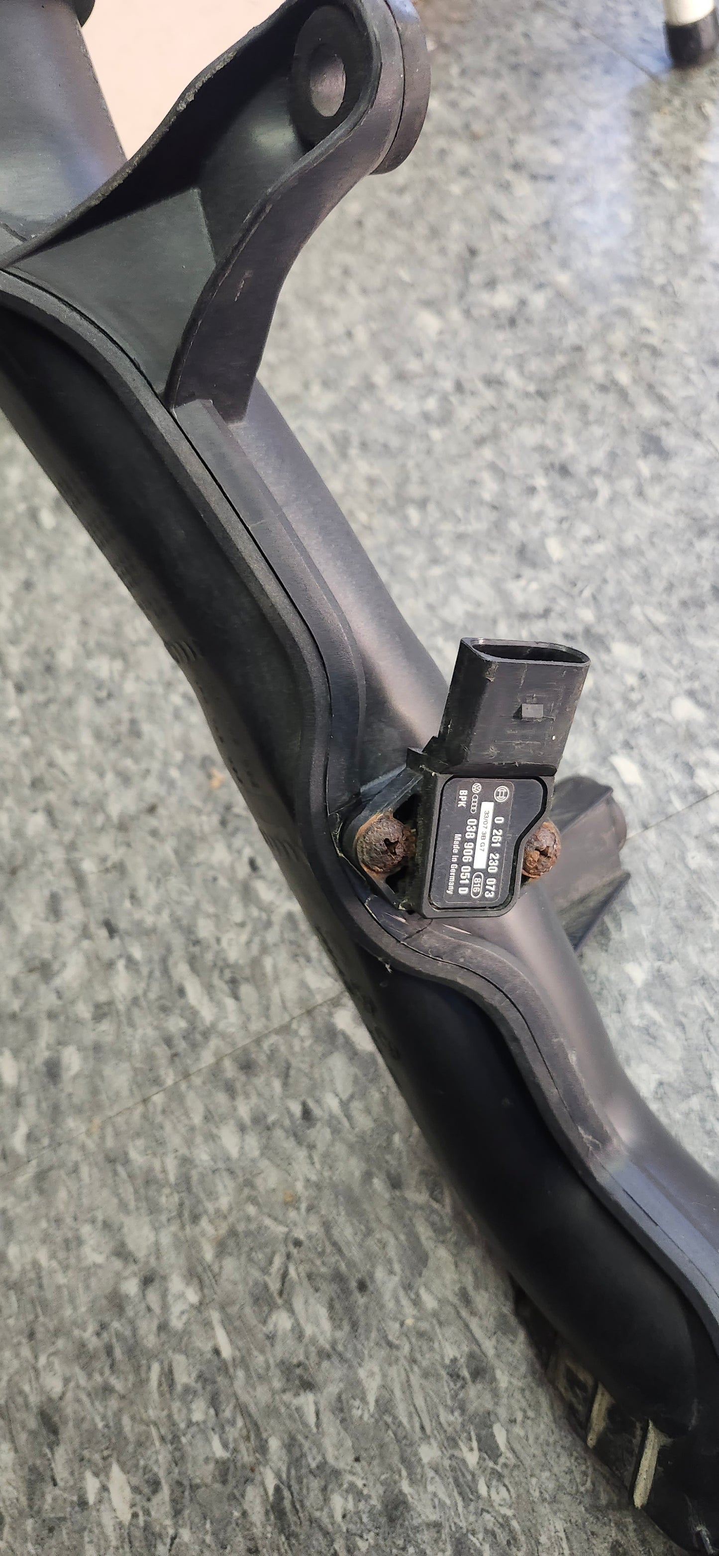 MK5 B6 Intercooler PIPE 1K0145770K with 3C0145834K hose