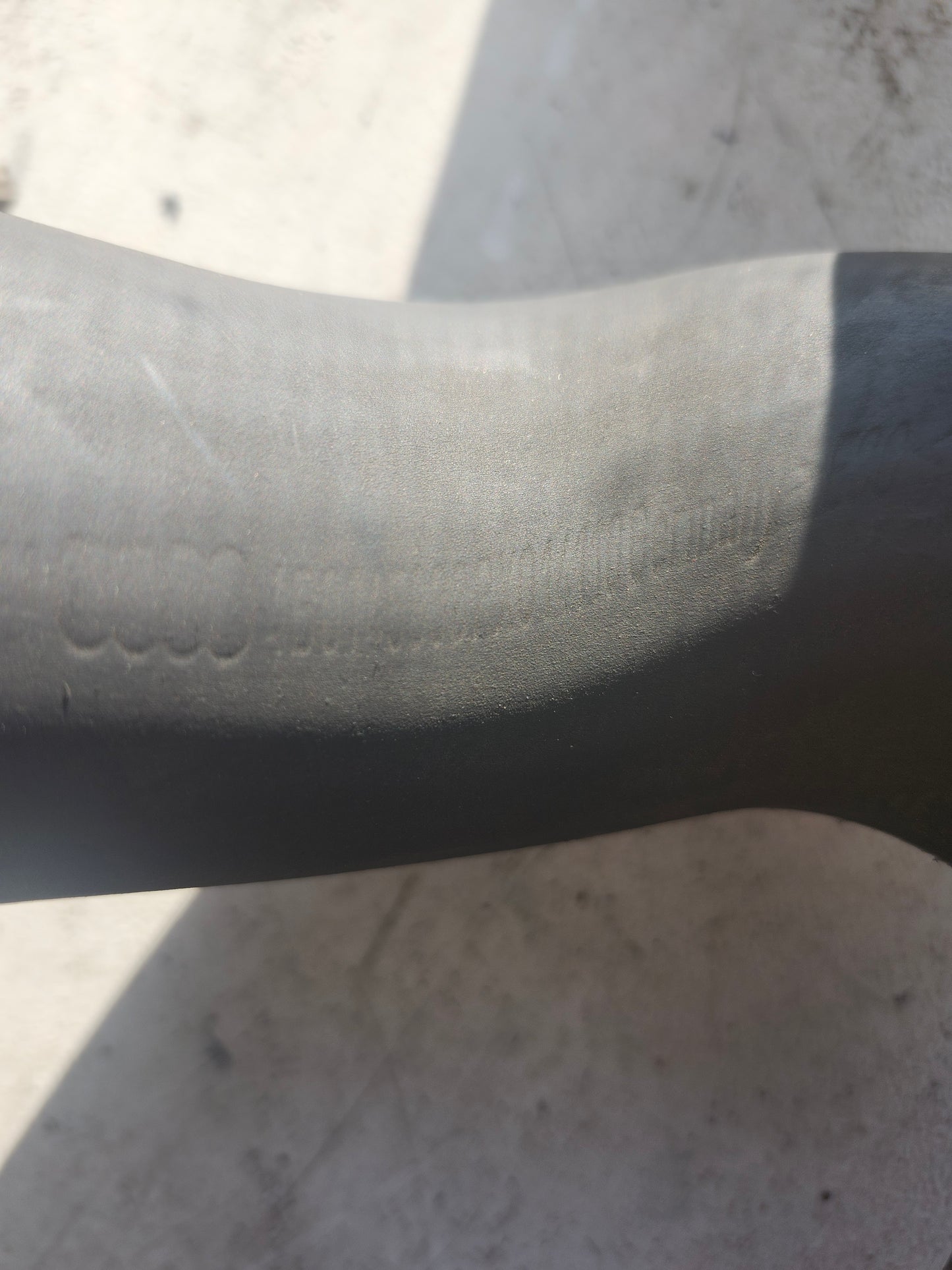 B5.5 1.8T Intercooler Turbo HOSE 4B0145838P