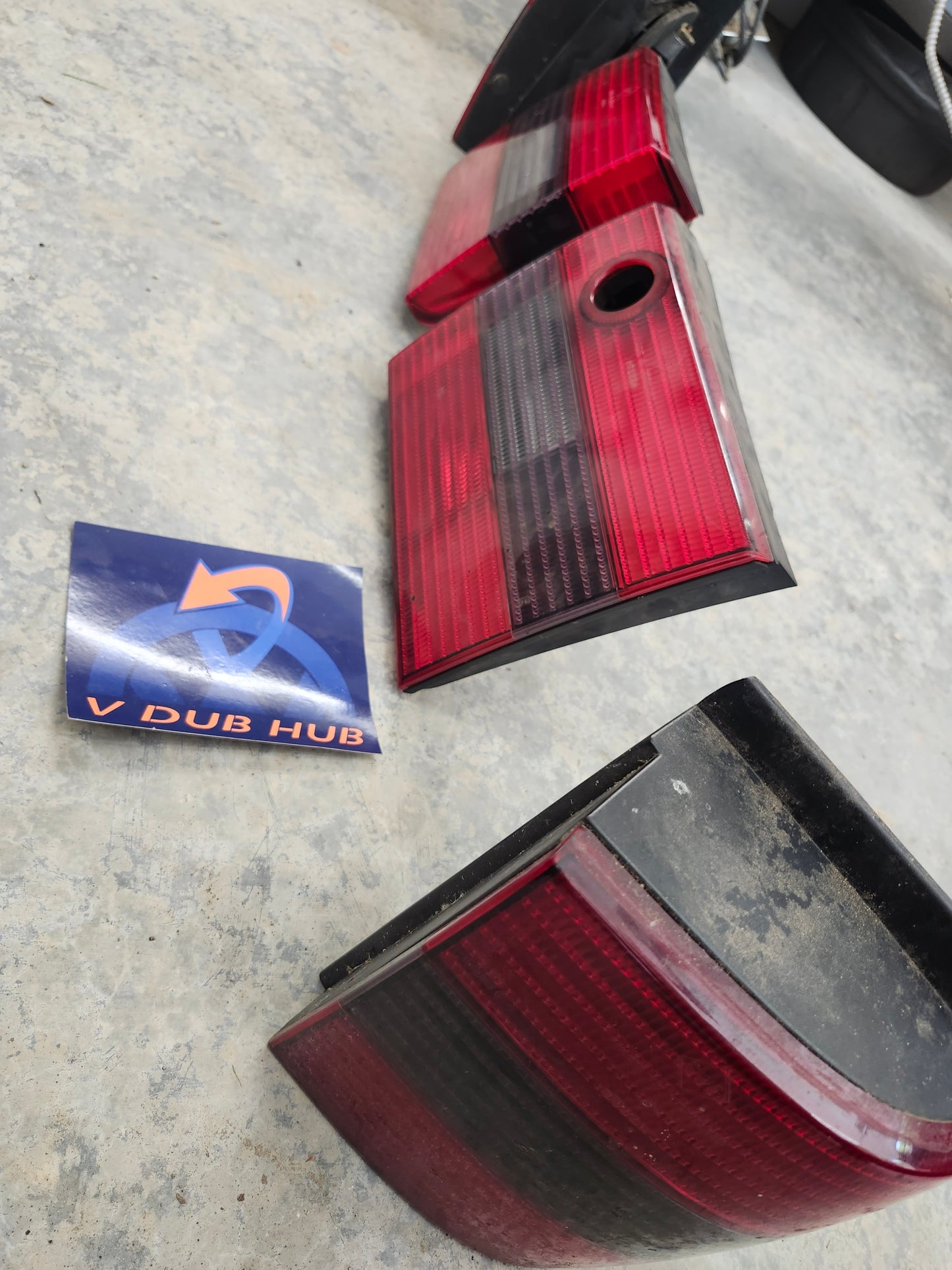 B4 wagon smoked tail light set