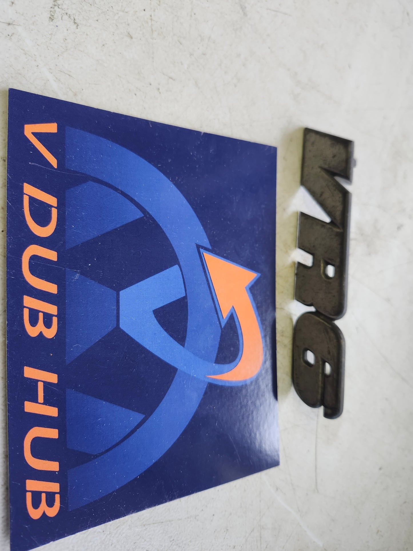 B4 vr6 grille emblem