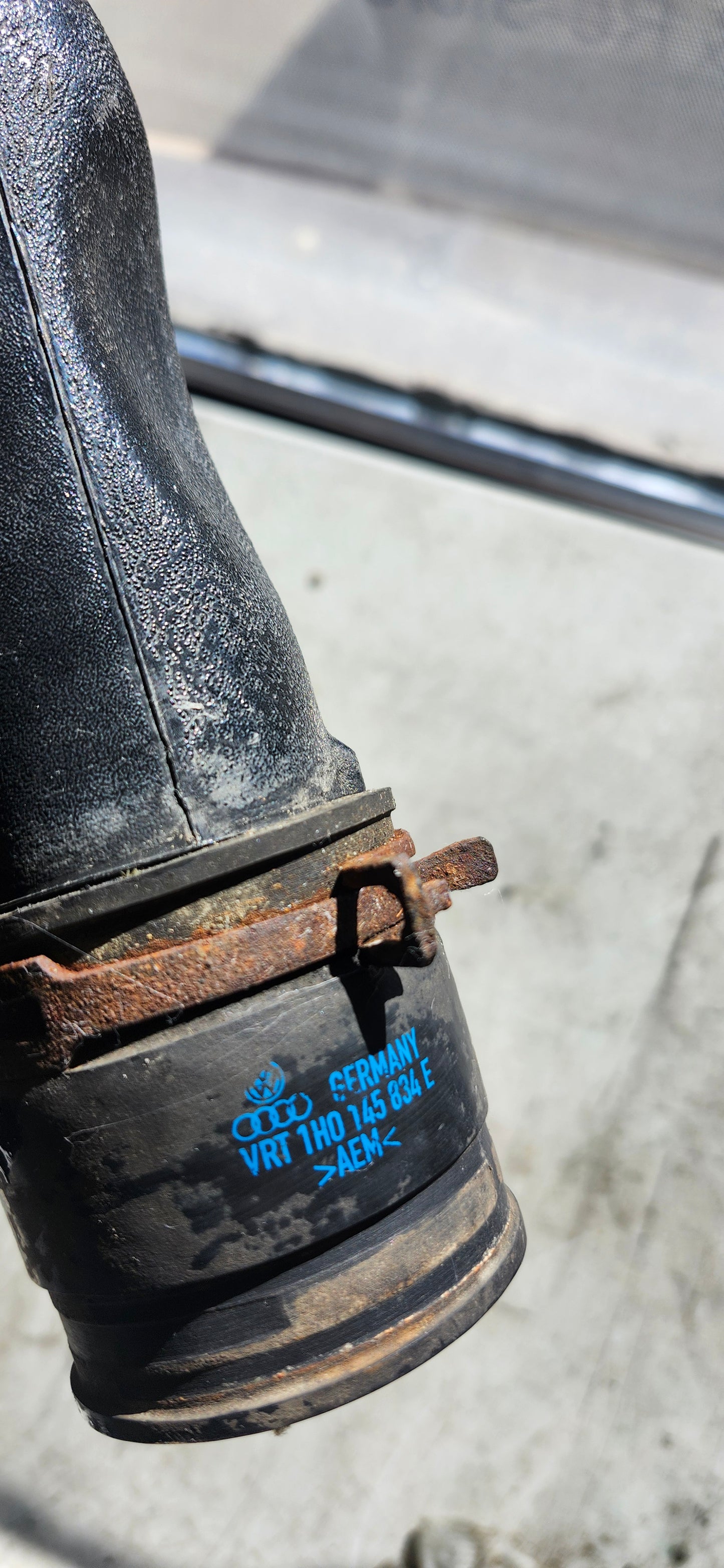 B4 Intercooler PIPE 3A0145858