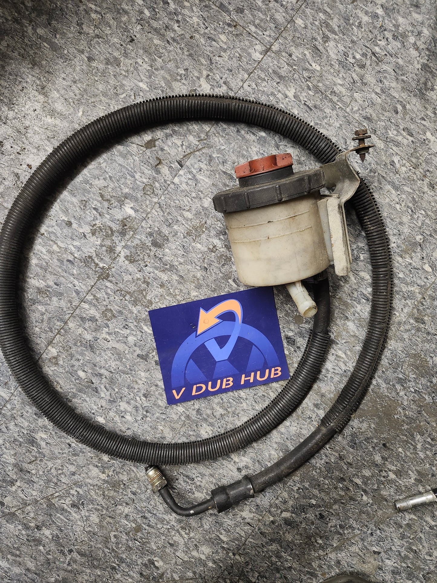 MK1 Cabriolet POWER STEERING RESERVOIR & HOSE line