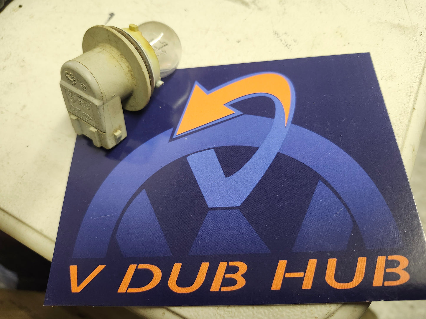 T4 light socket