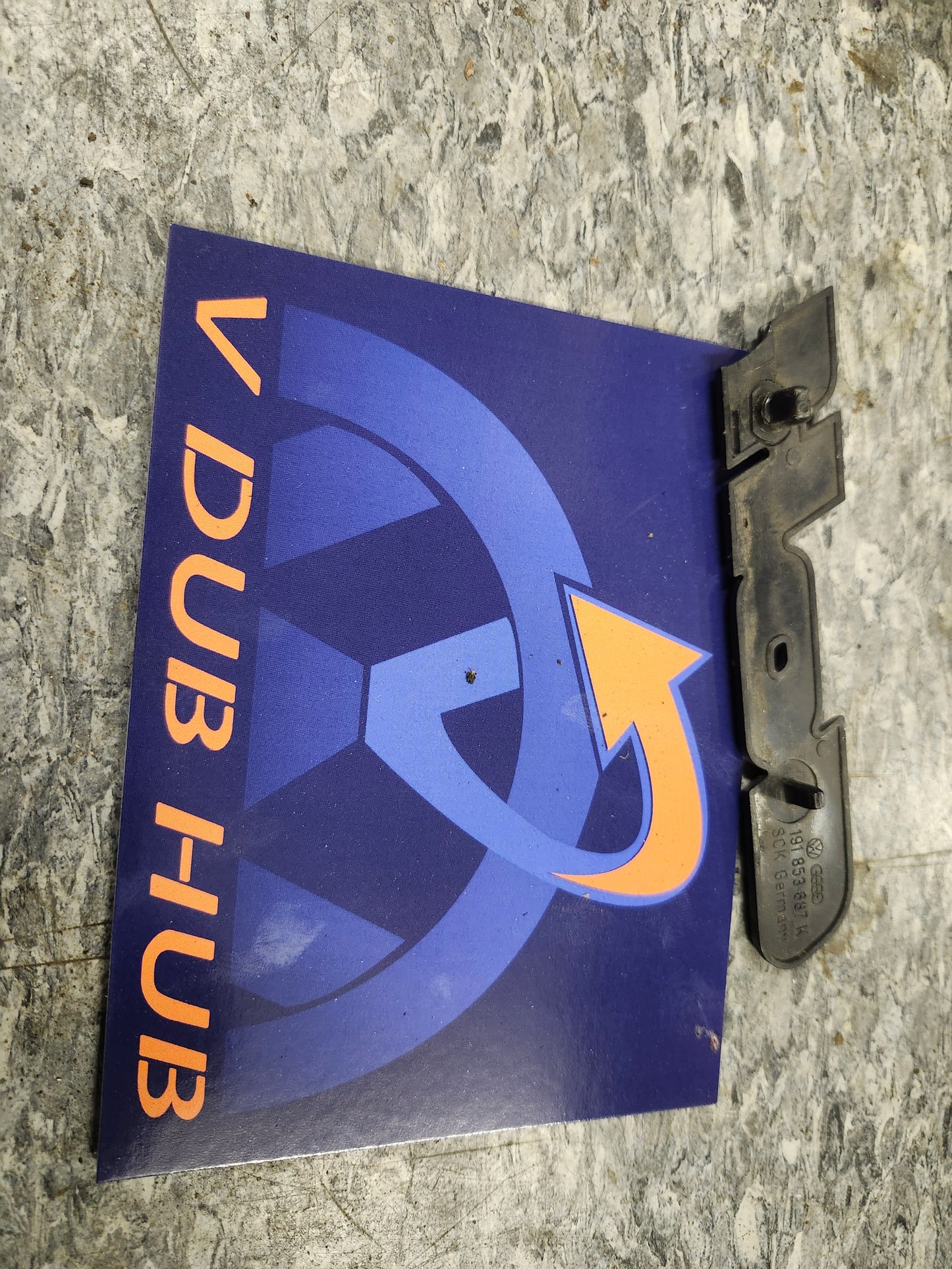 Golf rear badge