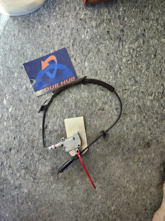 New Beetle Fuel Door Actuator CONNECTOR