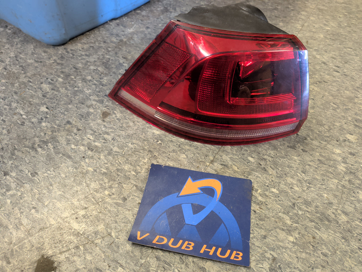 Mk7 golf wagon tail light