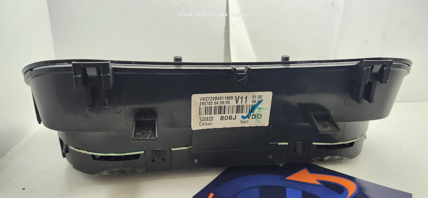 Instrument Cluster 1J0920806J