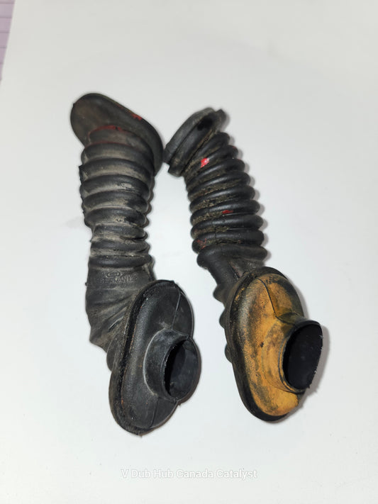 MK3 trunk strut rubber covers 1H6971840