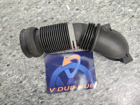 BPY Intake PIPE 06F129627F