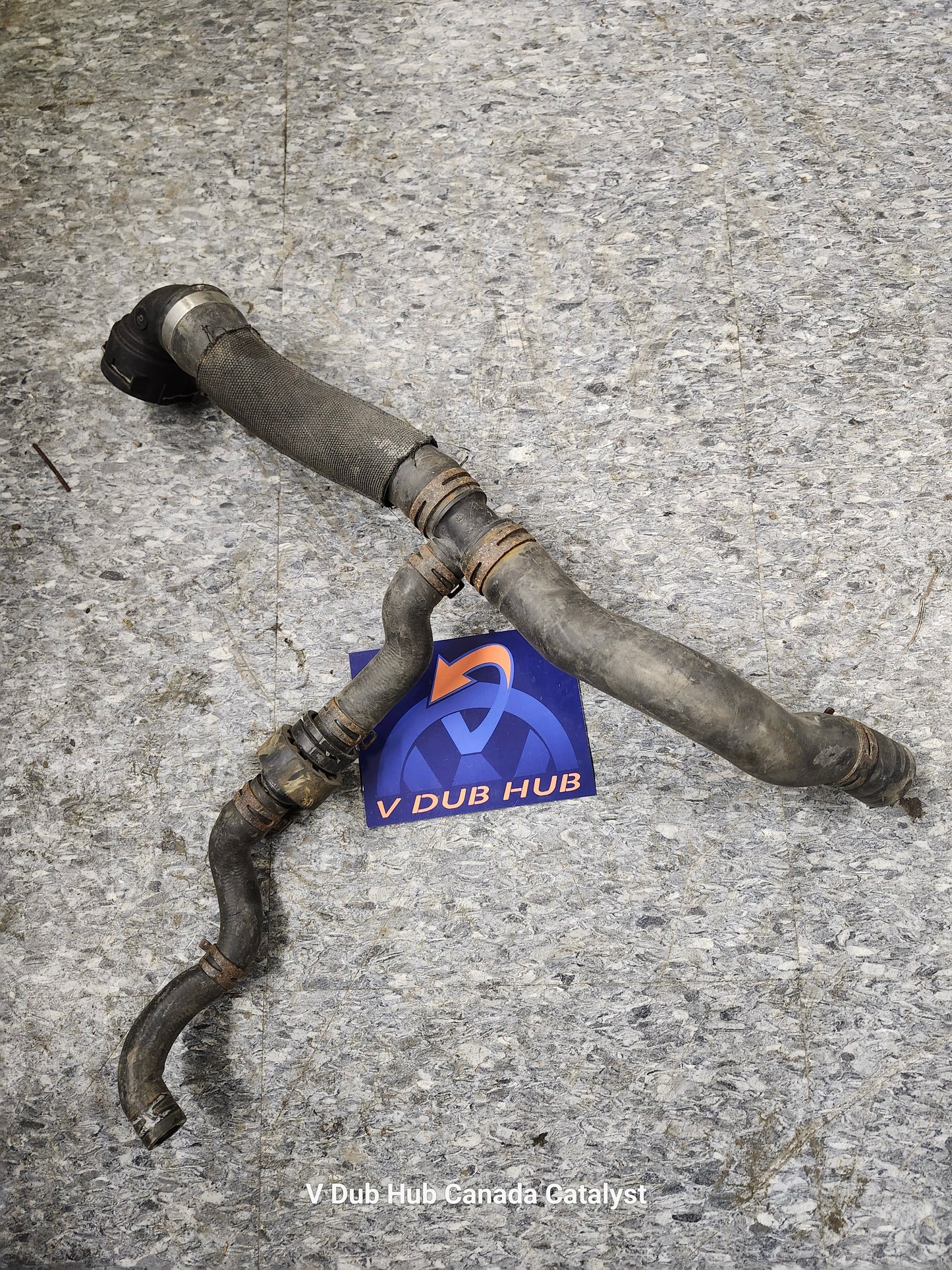 OEM LOWER RADIATOR COOLANT HOSE LINE 2.0  2009-2016   8K0121049AJ