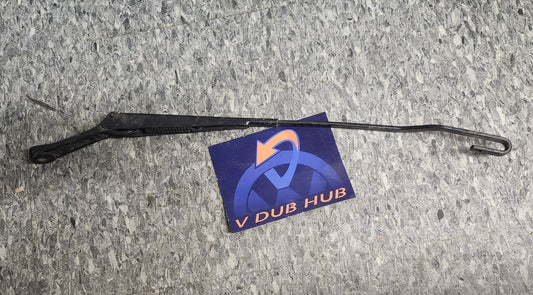 B5 B5.5 DRIVER WIPER ARM 3B1955409