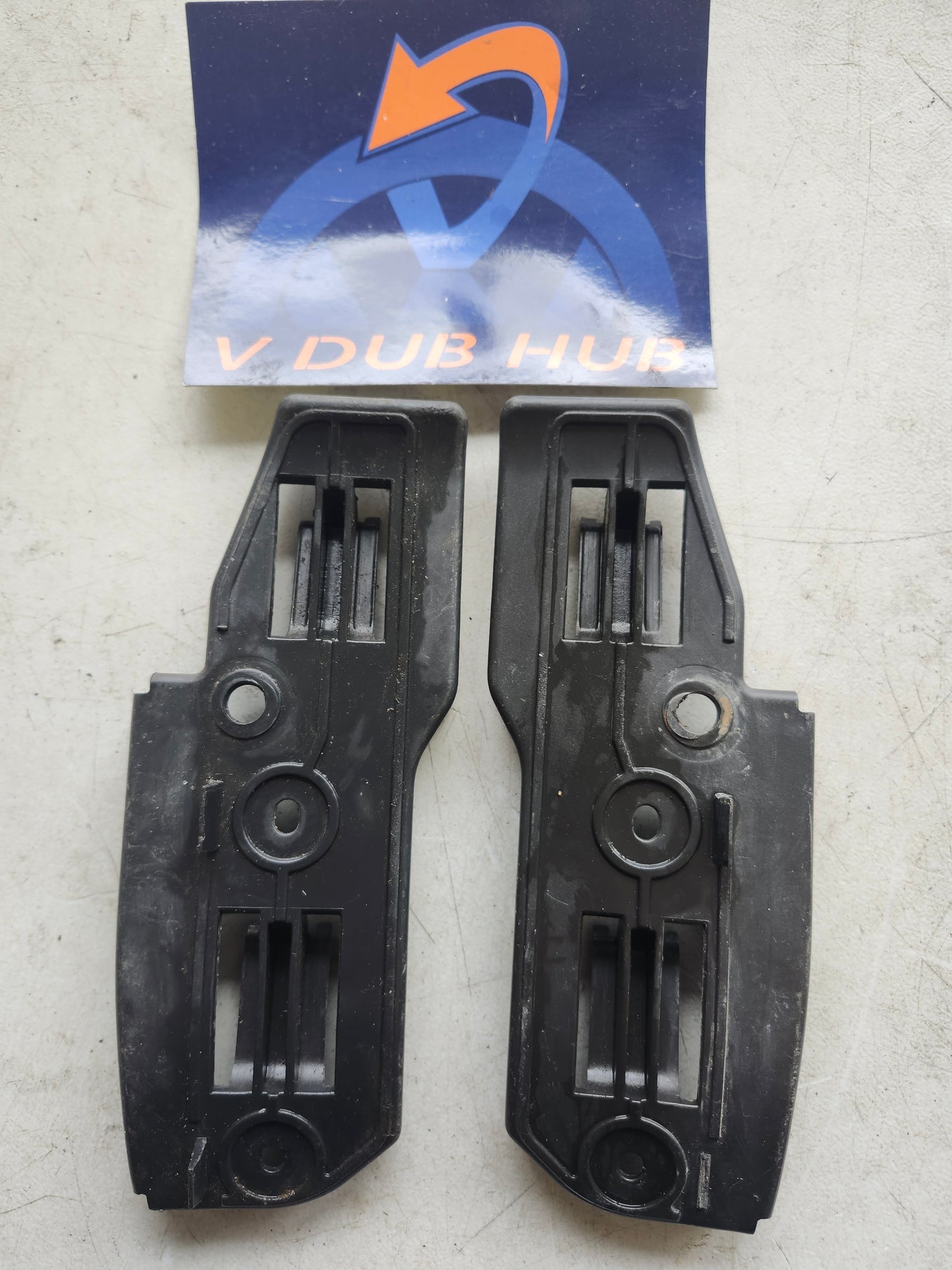 B5.5 Passenger Front Bumper GUIDES 3B0807184E 3B0807183E