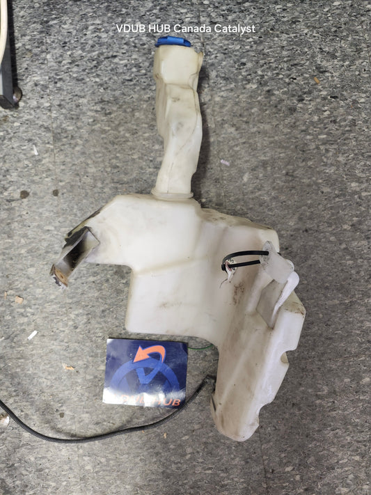 B5.5 REAR WIPER FLUID RESERVOIR 3B0955453