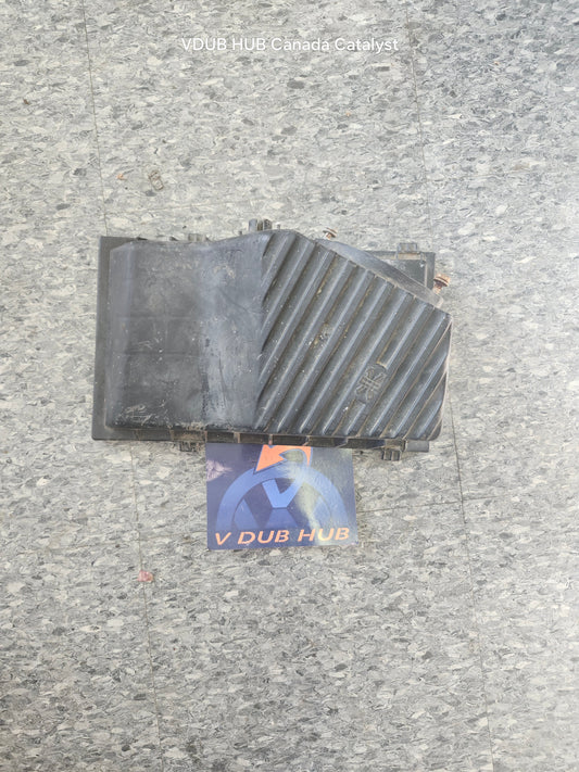 B4 AIR BOX 3A0129607E