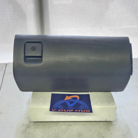 B3 Glove Box 357857103A