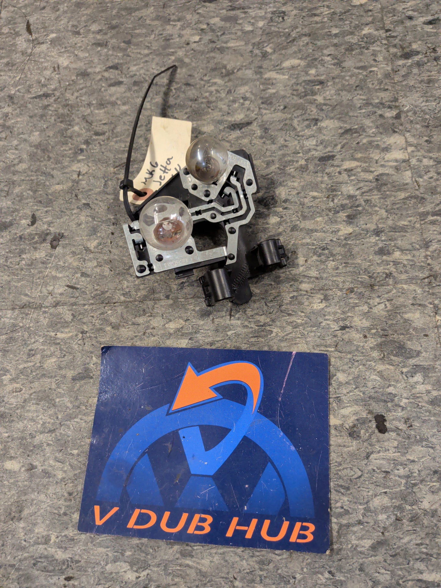 Mk6 Jetta tail light bulb holder, right