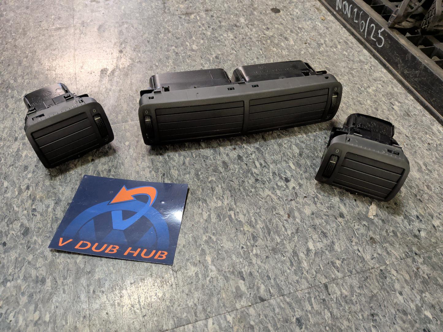 B5.5 lay flat vents set