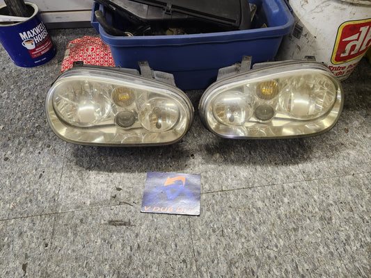 MK4 Golf HEADLIGHT SET