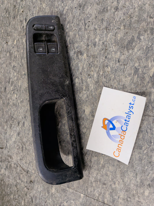 VW MK4 2-Door Driver Side Interior Door Pull – With Switches