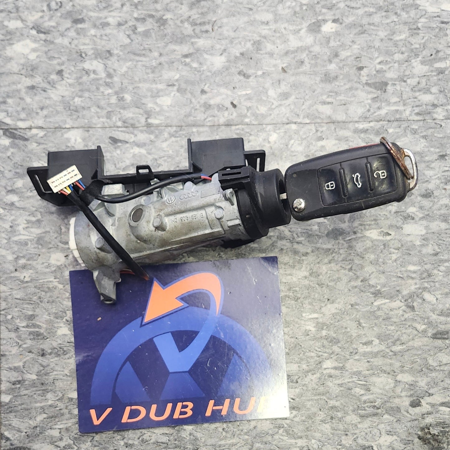 B7 IGNITION With KEY 1K0905851B