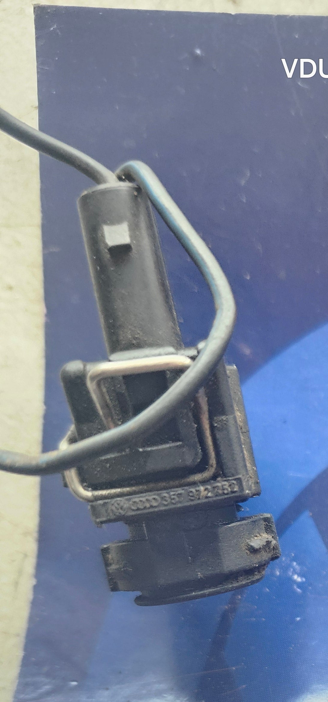 MK3 B3 B4 T4 electrical connector housing 357972252