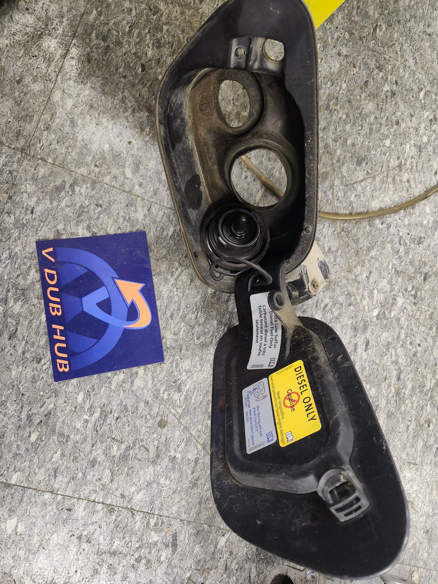 Mk7 golf wagon fuel door