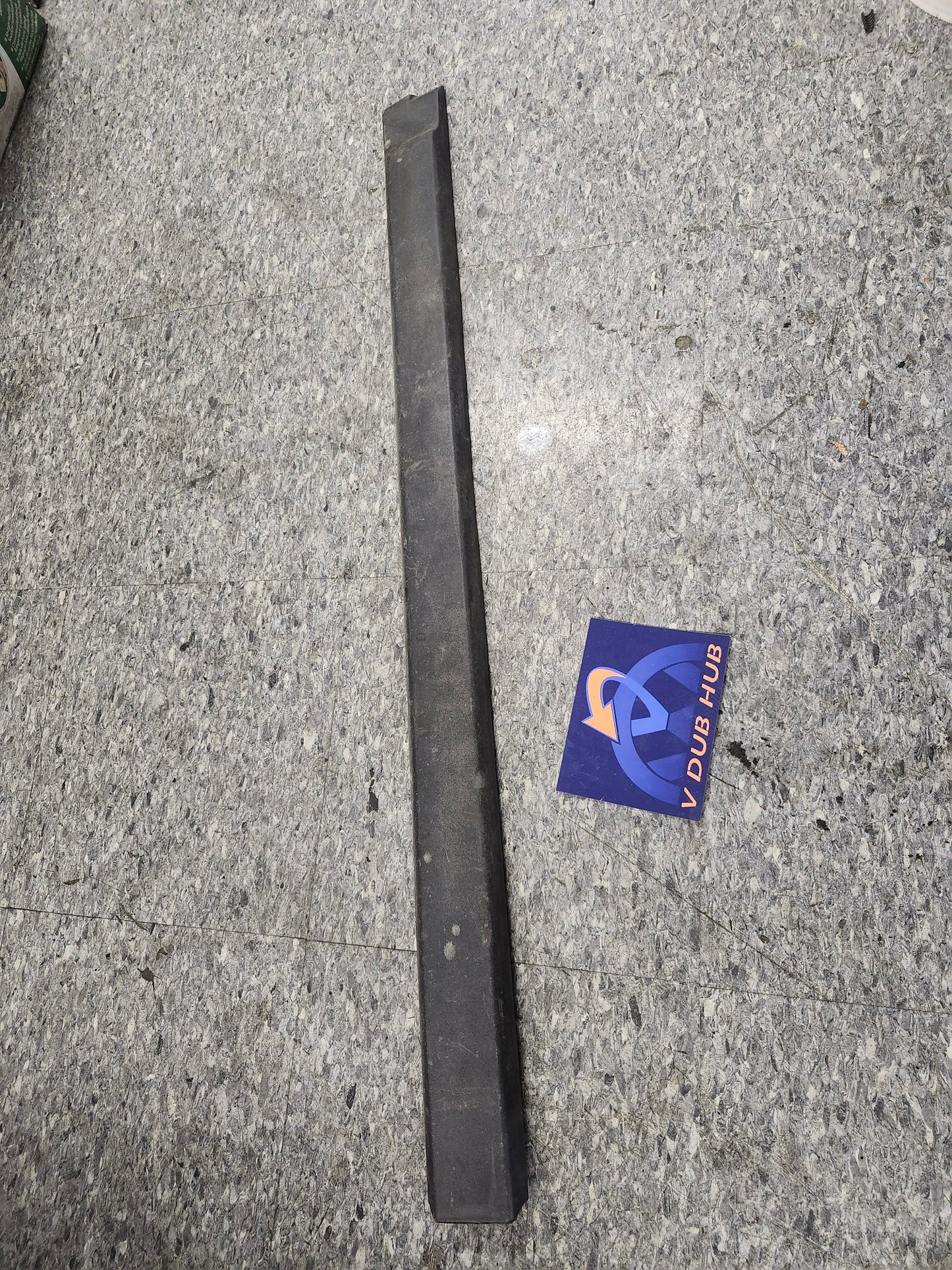 Mk2 golf, pass front rub strip